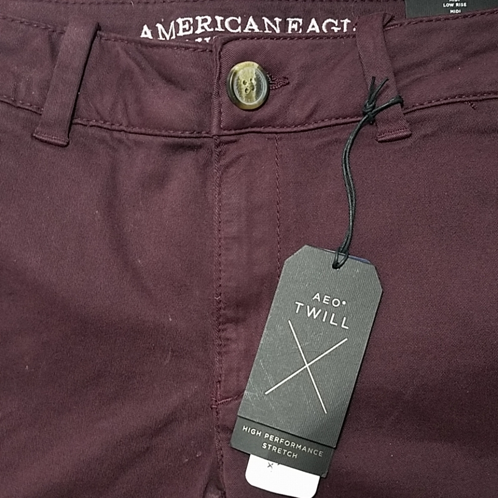 American Eagle Outfitters Midi Low Rise Shorts - Picture 2 of 8